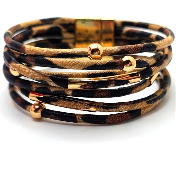 Bracelet - Picture 1 of 6